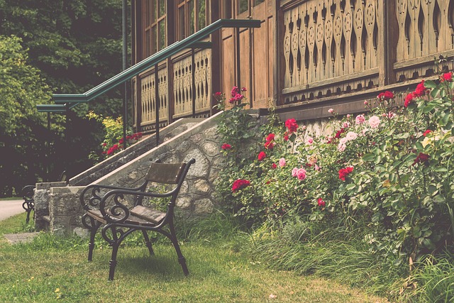 然在攻防两 然在攻防两